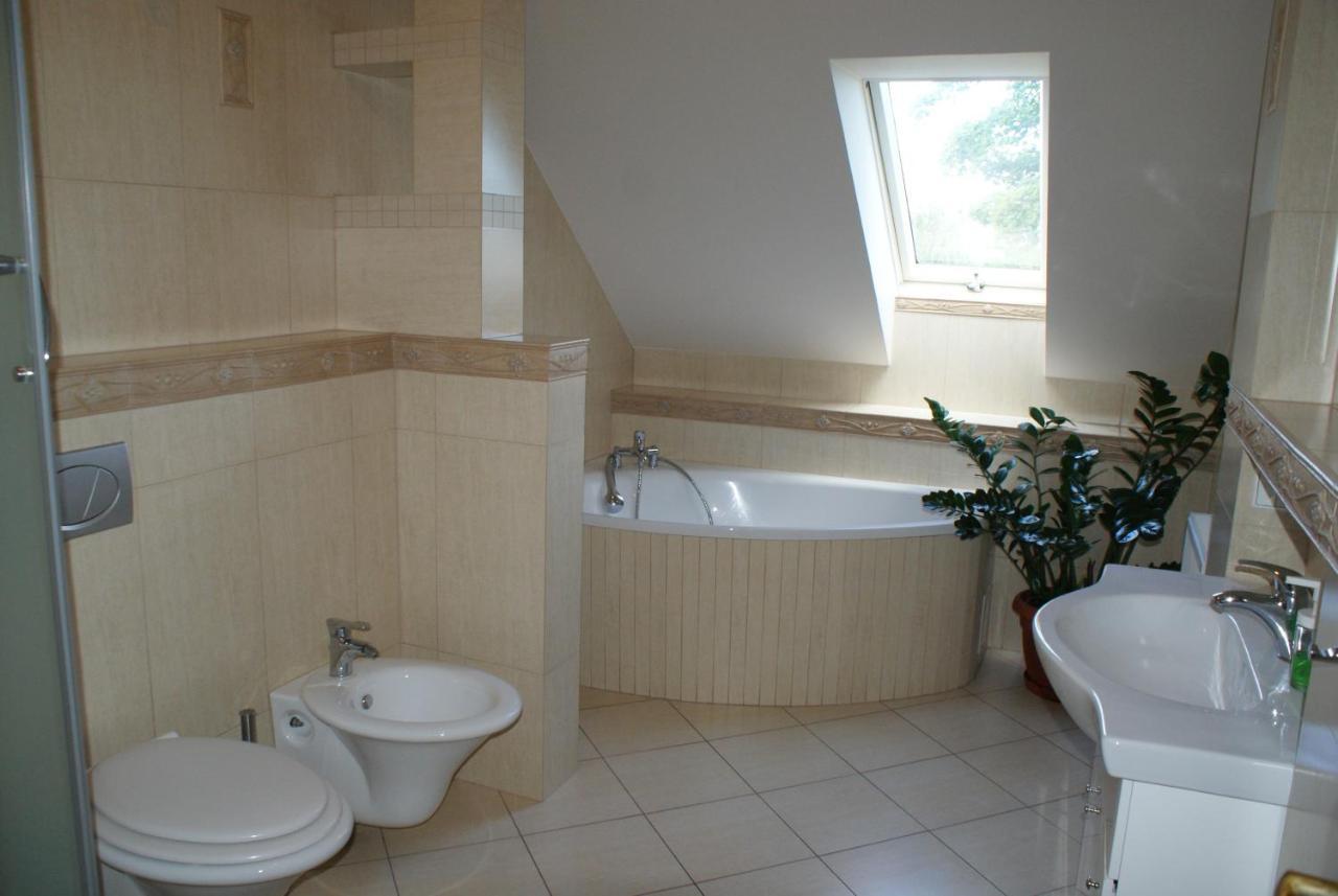 Wczasy U Juliana Apartament Drewnica エクステリア 写真
